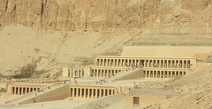 Located near the pyramid, place to worship the deceased king, A.K.A funerary temple