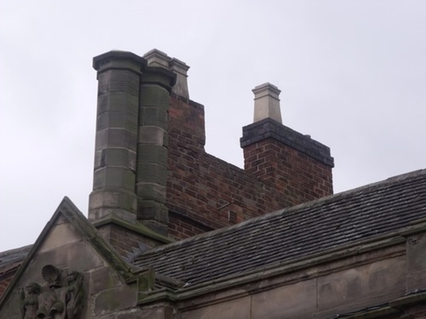 <p>A vertical pipe that lets smoke escape from a building.</p>