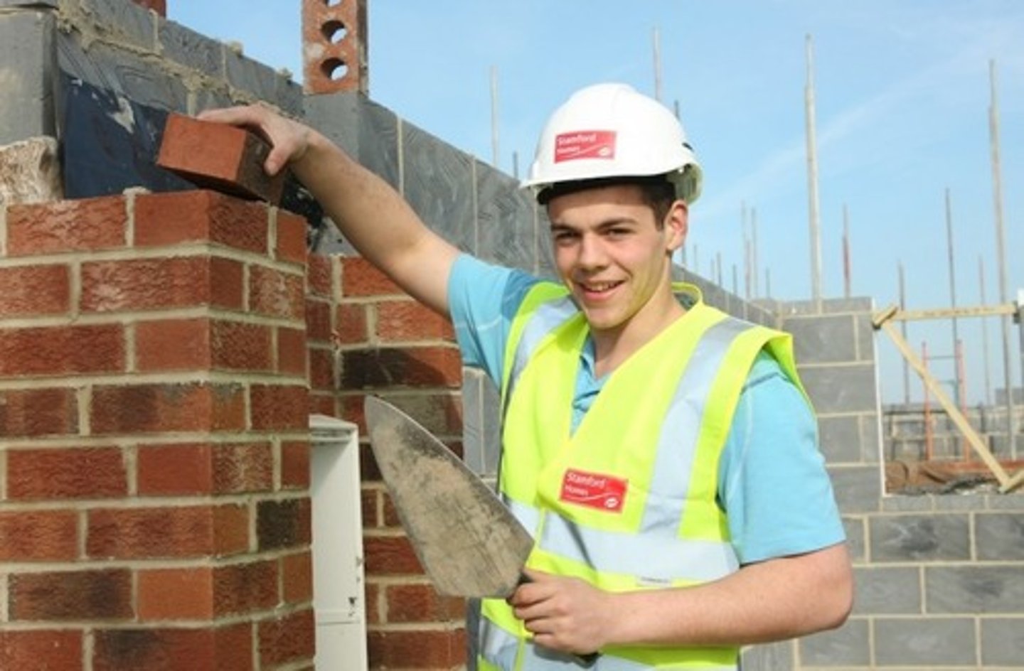 <p>someone who builds things with bricks</p>