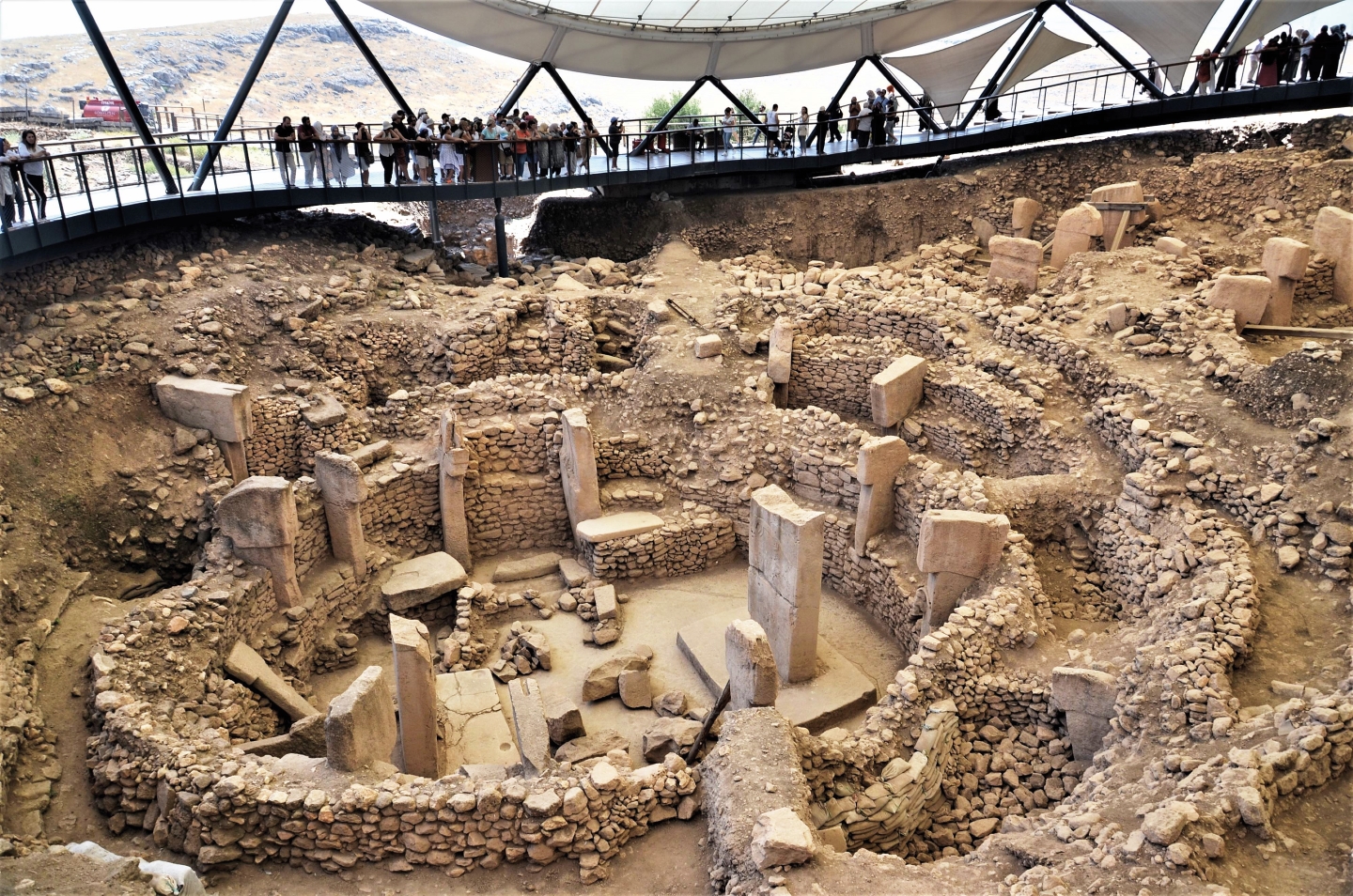 <p>located in modern day turkey; the first ritual site</p><p>extremely massive features, solid, megalith t-stones, circular in nature</p>