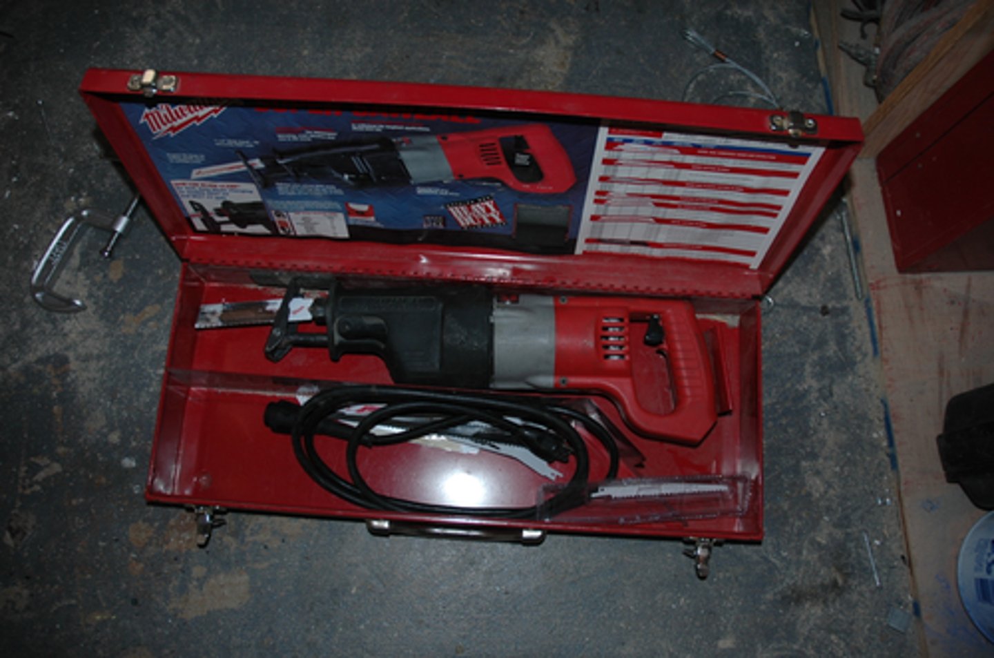 <p>Handheld power tool:<br>- Cuts through Wood, Metal, and PVC<br>- Good for tough spaces<br>- Rough cuts<br>- Great for strike</p>