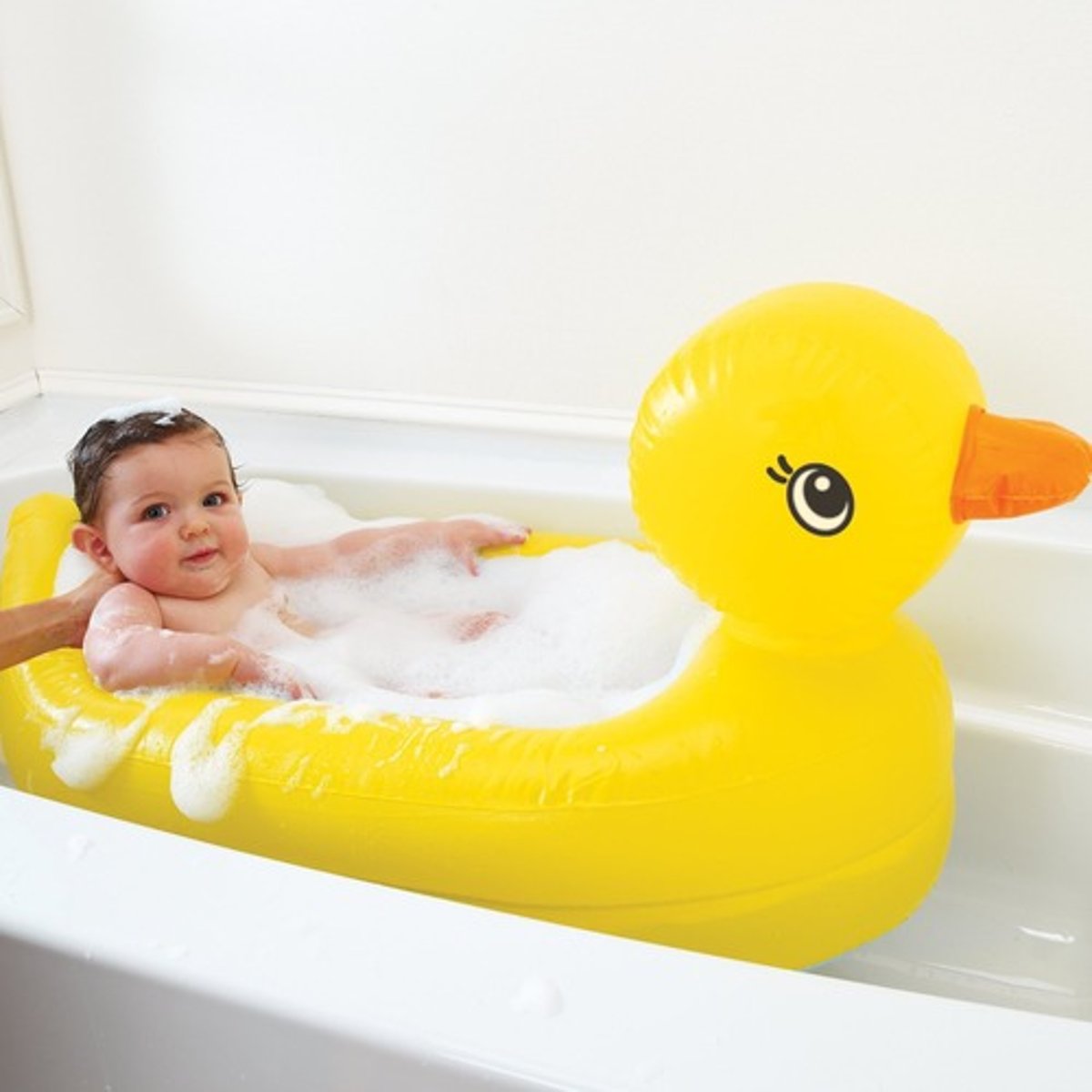 <p>to bathe oneself</p>