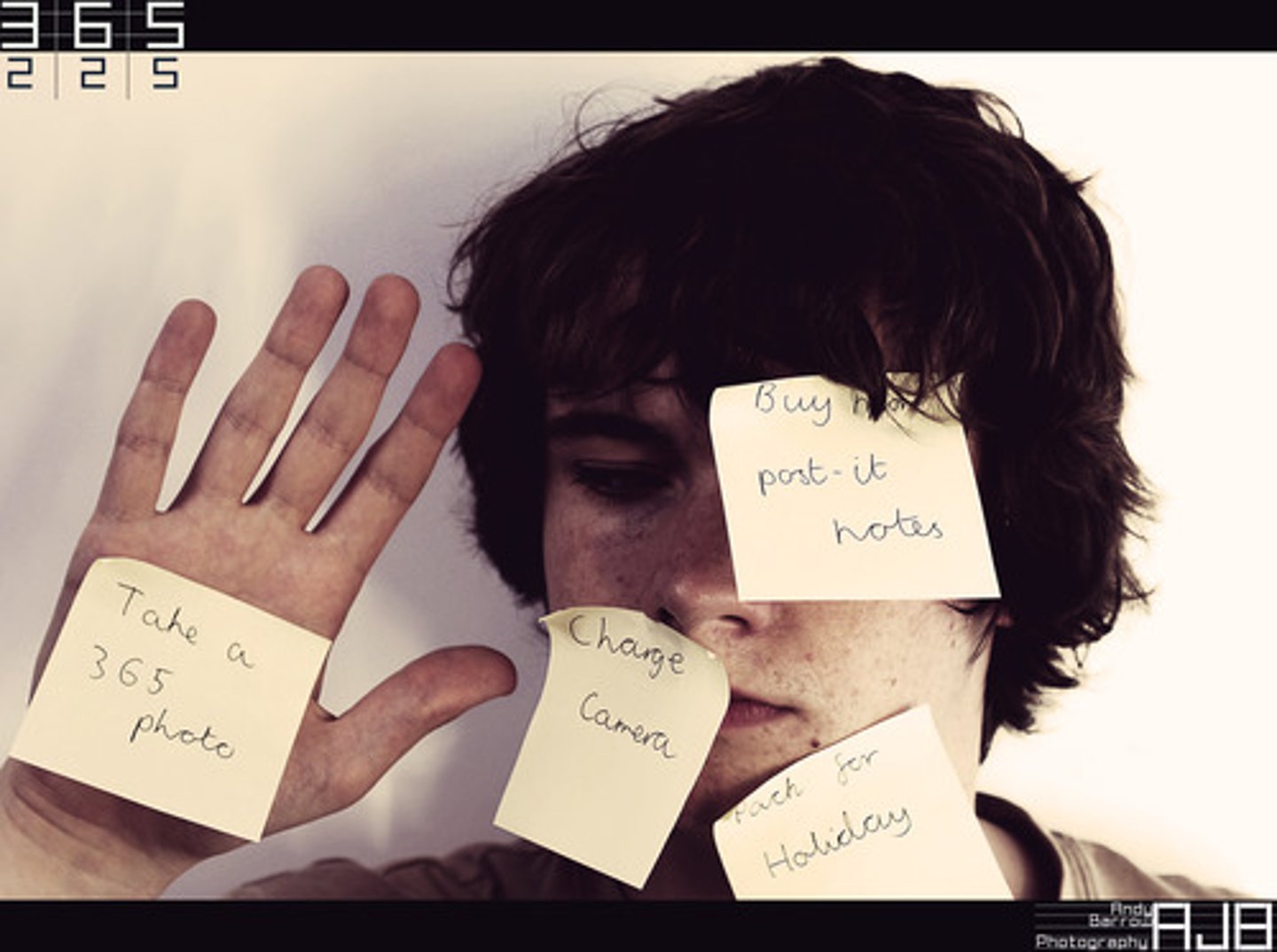 <p>нагадати комусь що/комусь зробити щось</p>