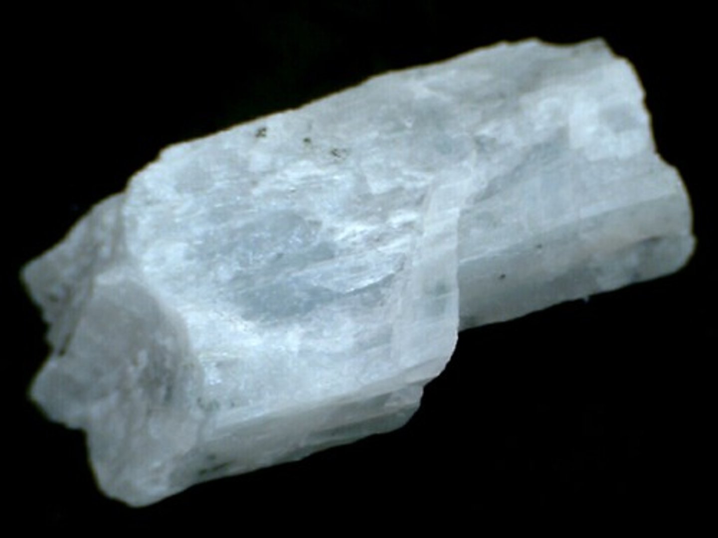 <p>Borate family mineral</p>