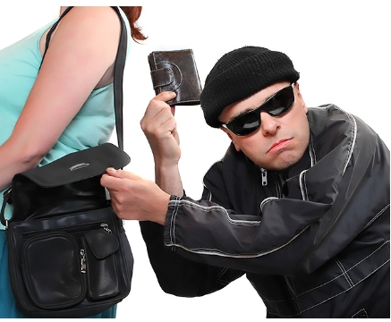 <p></p><p>A <strong>pickpocket </strong>is a thief who steals things out of pockets or bags.</p><p><span>|ˈpɪkpɒkɪt|</span></p><p>Вор-карманник</p>