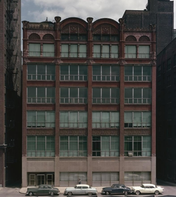 <p><span>(a) Name:</span></p><p><span>(b) Architect(s):</span></p><p><span>(c) Place:</span></p><p><span>(d) Date:</span></p><p><span>(e) Client:</span></p>