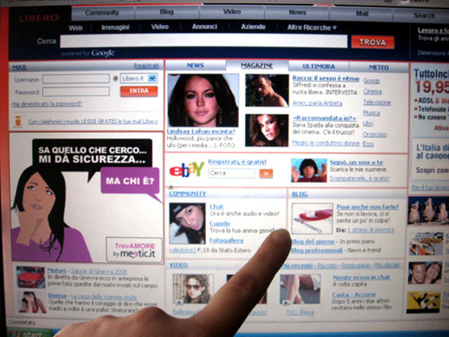 <p>information that you put on the Internet regularly<br>for people to read</p>