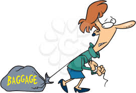 <p>V. <strong>Pull </strong></p><p><strong>Kéo </strong>lê, lôi đi với lực cản</p><ul><li><p><em>He ____ed the heavy suitcase across the floor.</em><br>→ (Anh ấy <strong>kéo lê </strong>chiếc vali nặng trên sàn.)</p></li><li><p><em>The fisherman _____ed the net full of fish onto the shore.</em><br>→ (Người ngư dân <strong>kéo </strong>lưới đầy cá lên bờ.)</p></li><li><p><em>In many workplaces, inefficient meetings tend to _____on, reducing employees’ productivity. Companies should implement strict time management strategies to avoid this issue.</em><br><em>(Ở nhiều nơi làm việc, các cuộc họp không hiệu quả có xu hướng</em><strong><em> kéo dài,</em></strong><em> làm giảm năng suất của nhân viên. Các công ty nên áp dụng các chiến lược quản lý thời gian nghiêm ngặt để tránh vấn đề này.)</em></p></li></ul><p></p>