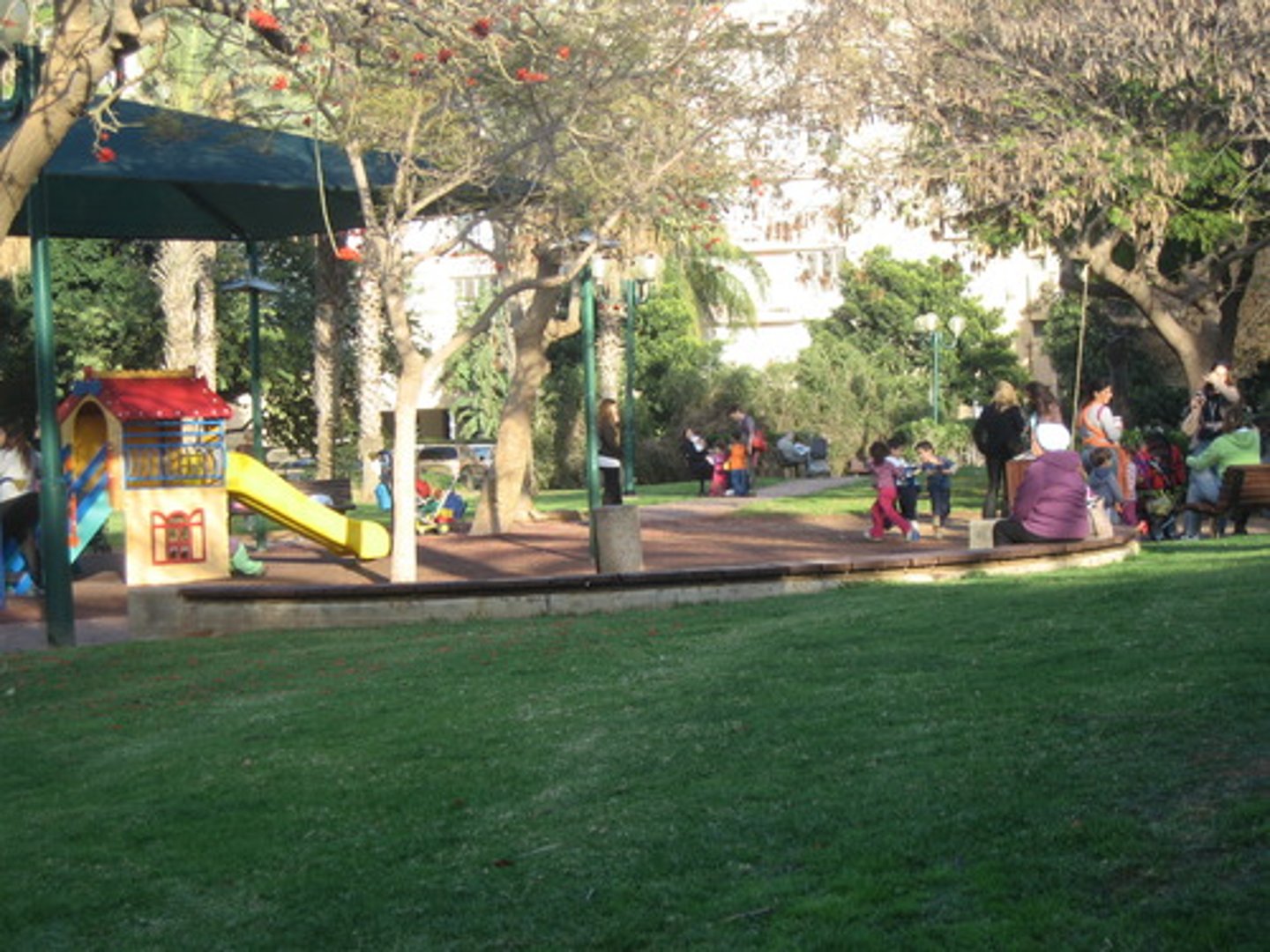 <p>park</p>