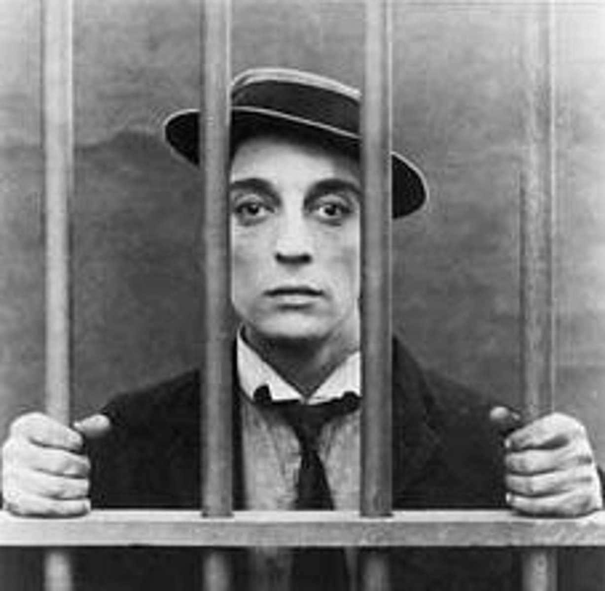 <p>to imprison</p>