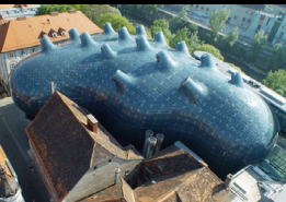 name the building architect and style 