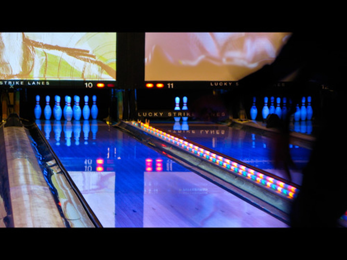 <p>to go bowling</p>