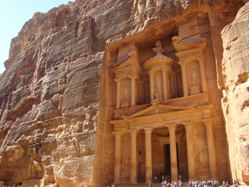 <ul><li><p>tombs and glifs</p></li><li><p>found in asia</p></li></ul><p></p>