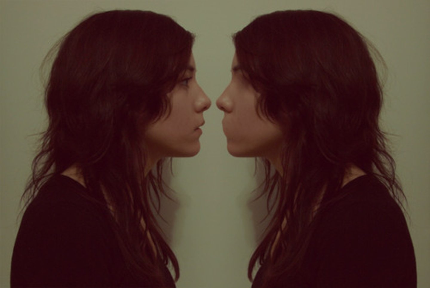 <p>Julia de Burgos Siglo XX Vanguardismo</p>