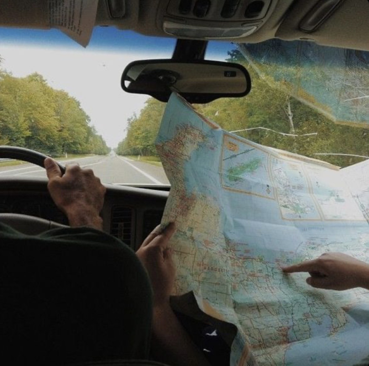 <p>der Tourist, die Touristen</p>