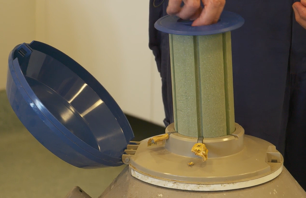 <p>Components of a Liquid Nitrogen Tank</p><p>What are these things? Purposes?</p>