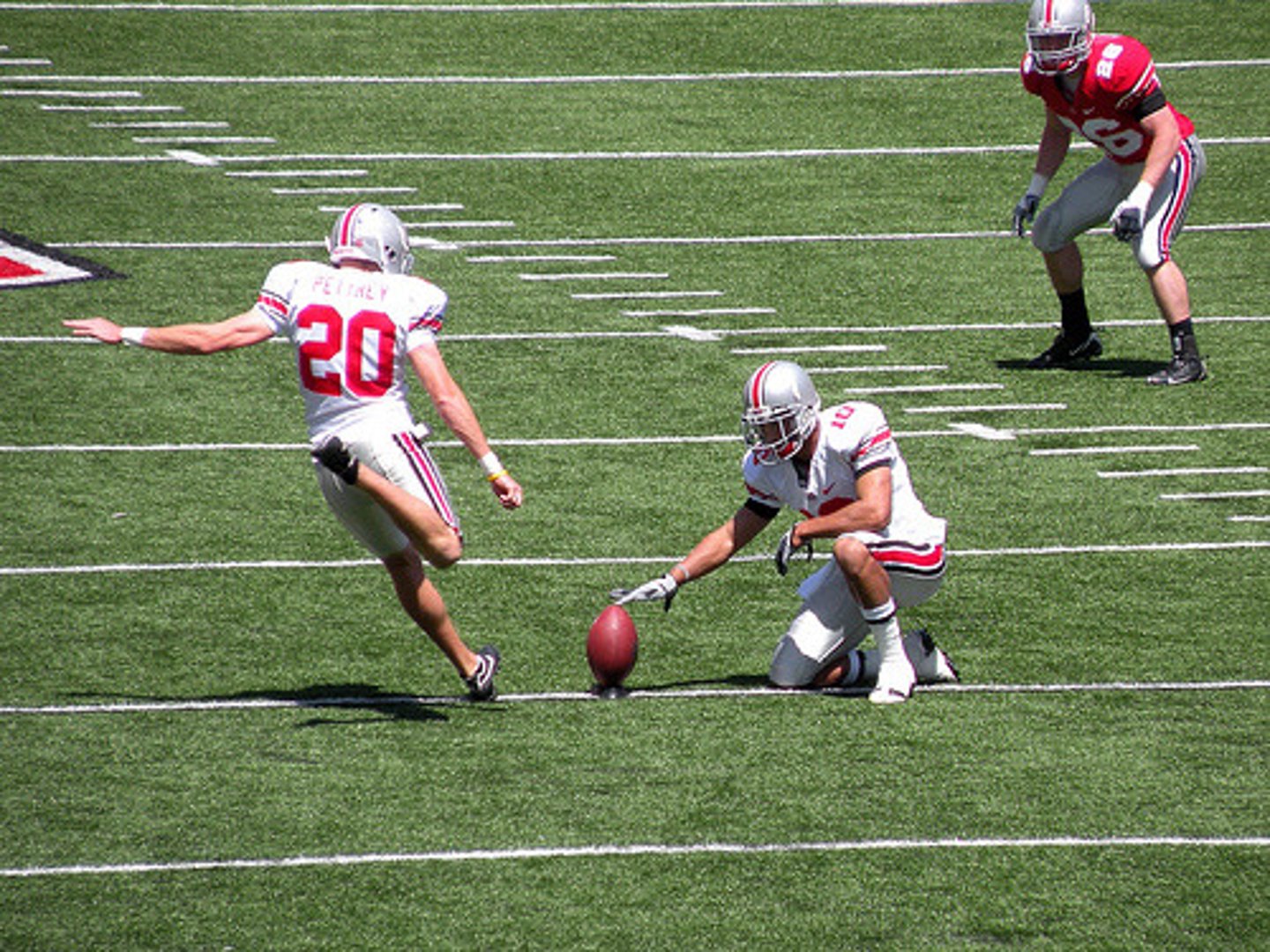 <p>bắt đầu, khởi động</p>