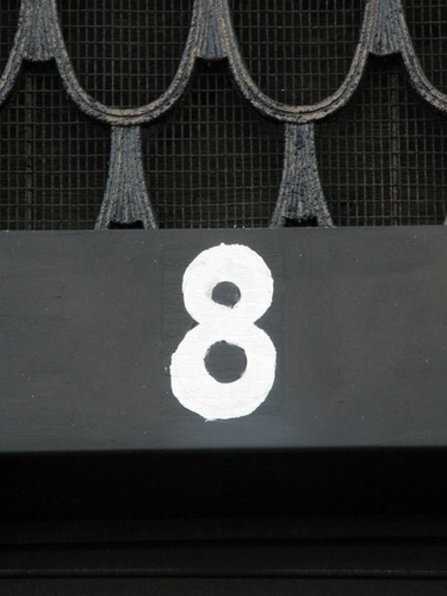 <p>8 (nº chino)</p>