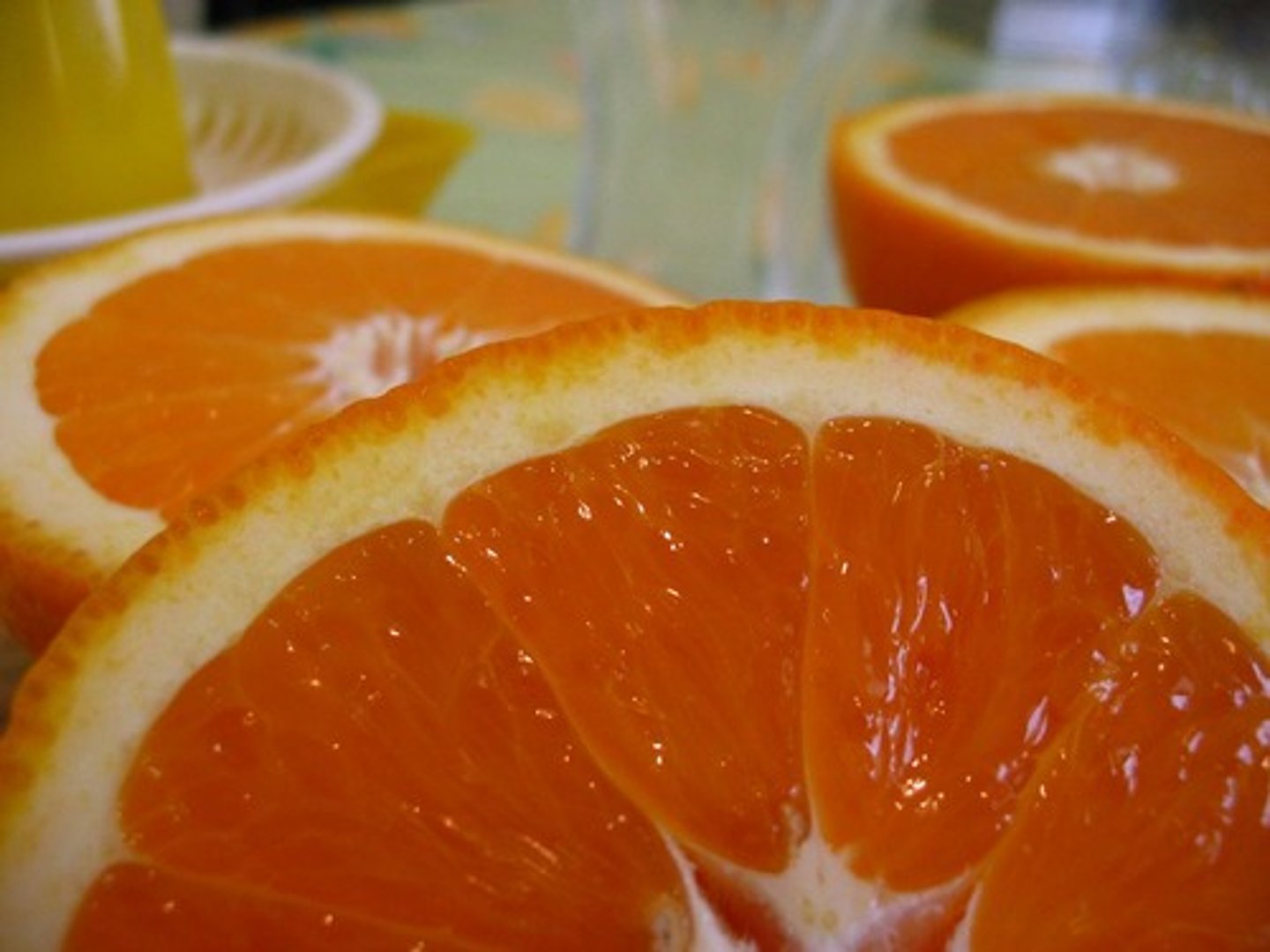 <p>orange</p>