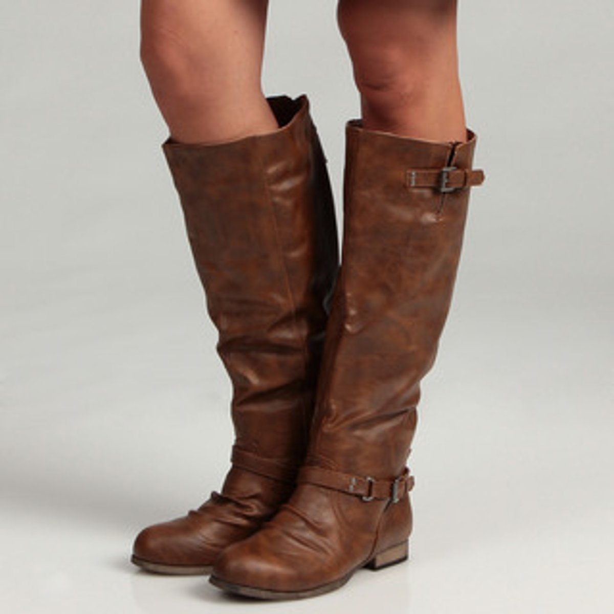 <p>boot</p>