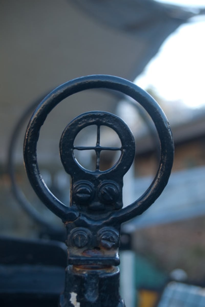 <p>(Verb Phrase) To focus closely on something or someone</p>