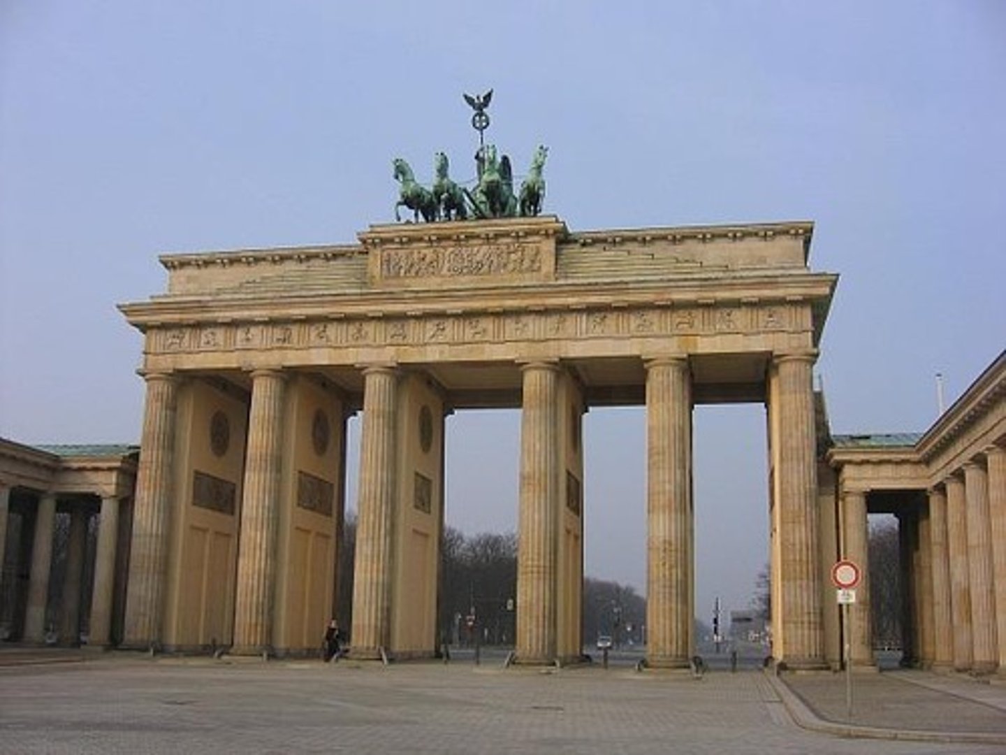 <p>A gateway to Berlin designed between 1789-93</p>