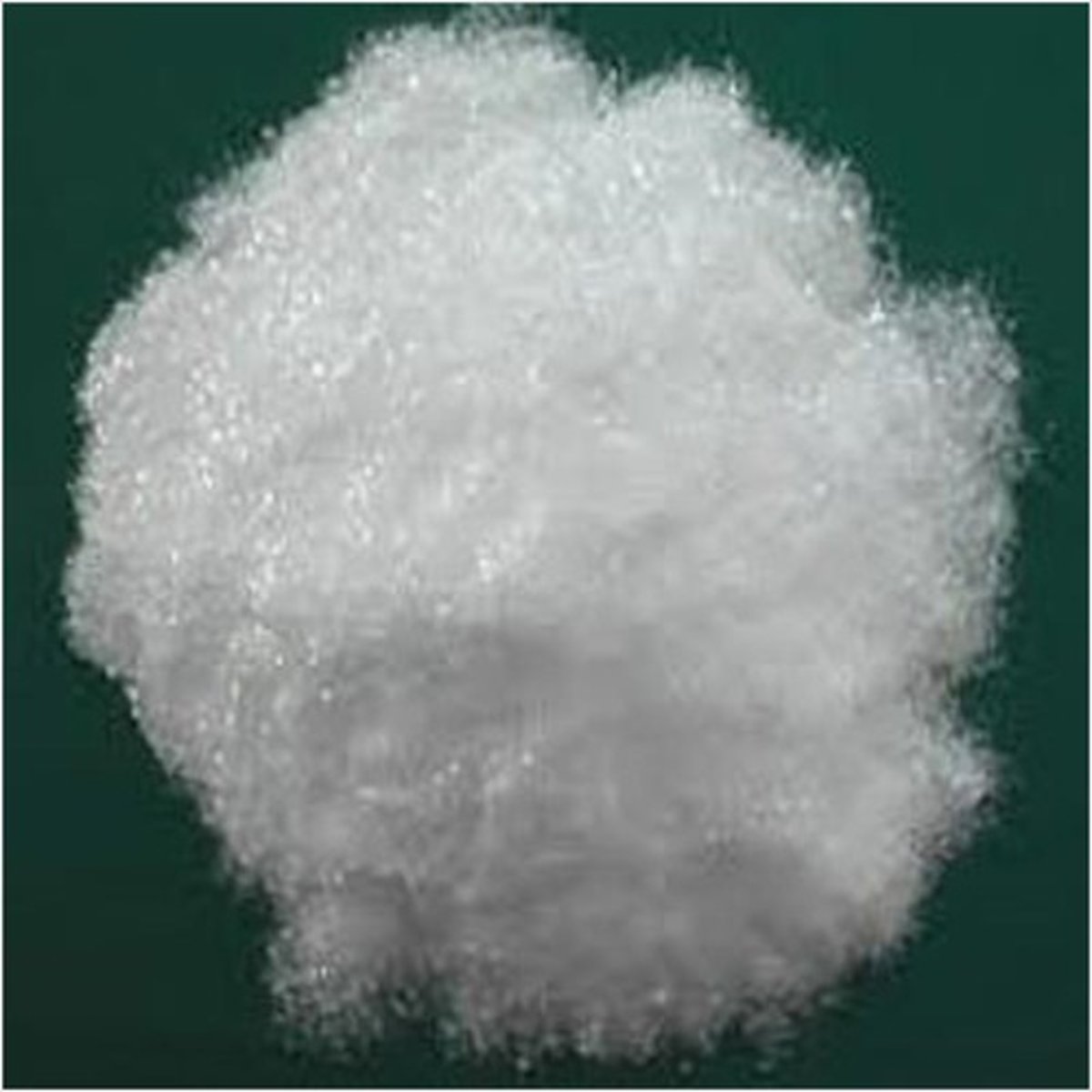 <p>fine white powder; very soluble (quick); pH = 9; Conductivity: high; flame = yellow; used as additives in food, industry, concrete manufacture, heating pads and in buffer solutions. Medically, its an important component as an electrolyte replenisher when given intravenously.</p>
