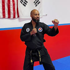 <p><strong>A Tae Kwon Do (TKD) master is applying downward pressure just above the elbow joint on an attacker who immediately collapses to the ground. The TKD master knows the elbow joint can bend inward toward the body but not in the opposite direction. Which of the following reflexes is applicable to this example?</strong></p><p>A) Knife–clasp</p><p>B) Withdrawal</p><p>C) Myotatic</p><p>D) Inverse myotatic </p>