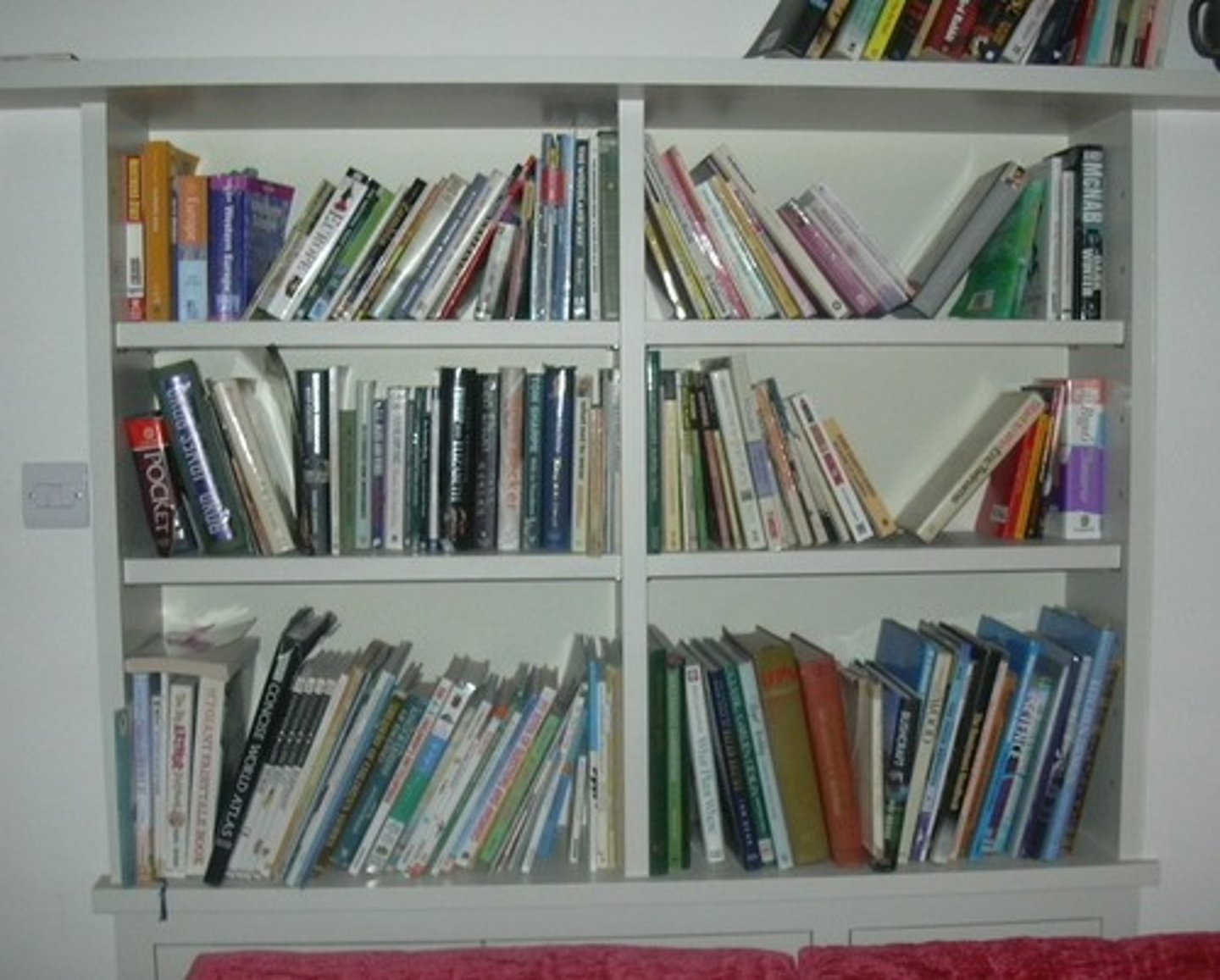 <p>bookshelf, shelf</p>
