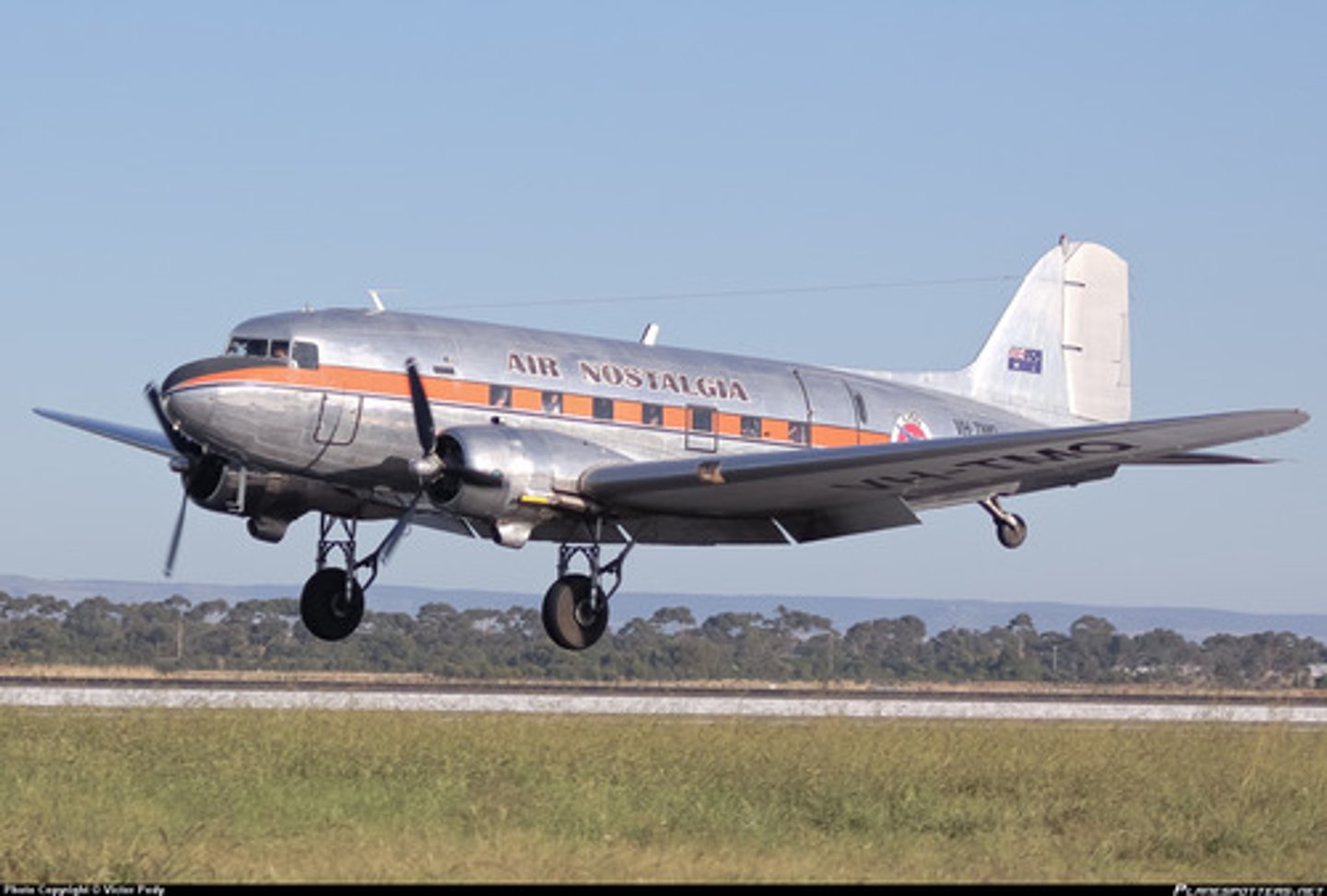 <p>Donald Douglas and Bailey Oswald<br>became typeform for passenger planes<br>aluminum body and tested in wind tunnels<br>dominant airliner, carrying almost all passengers on flights<br>DC-3s are still in service in Canada<br>world's fair was a lot of people's first experience up close with a plane since they couldn't afford to travel</p>