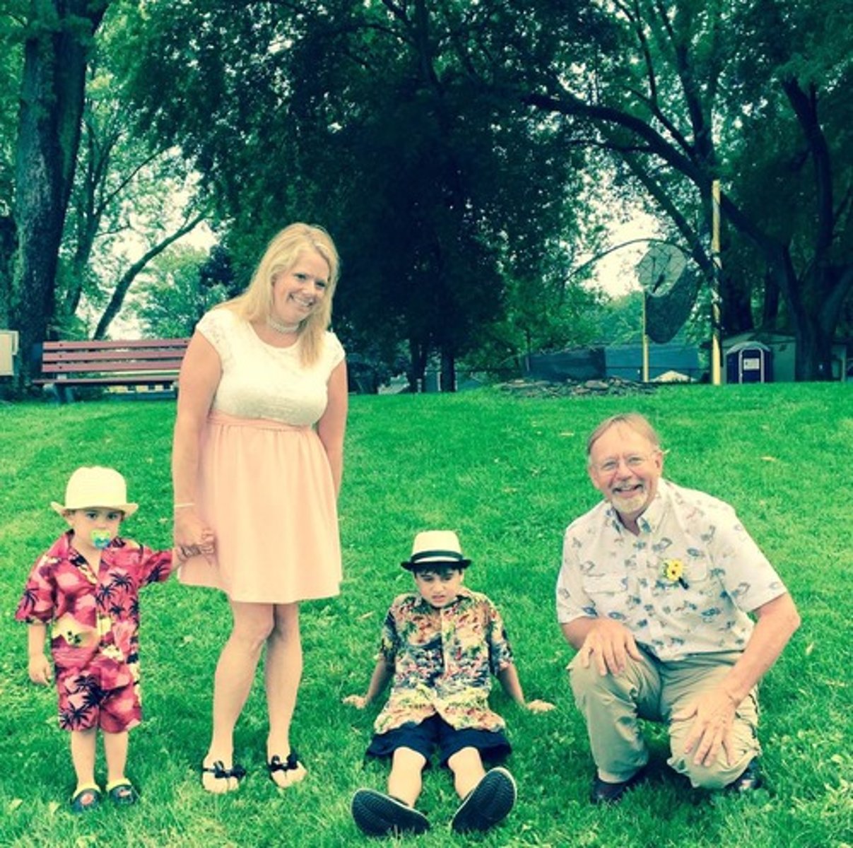 <p>DEFINITION</p><p>you (plural-all; formal "Madame/Monsieur")</p>