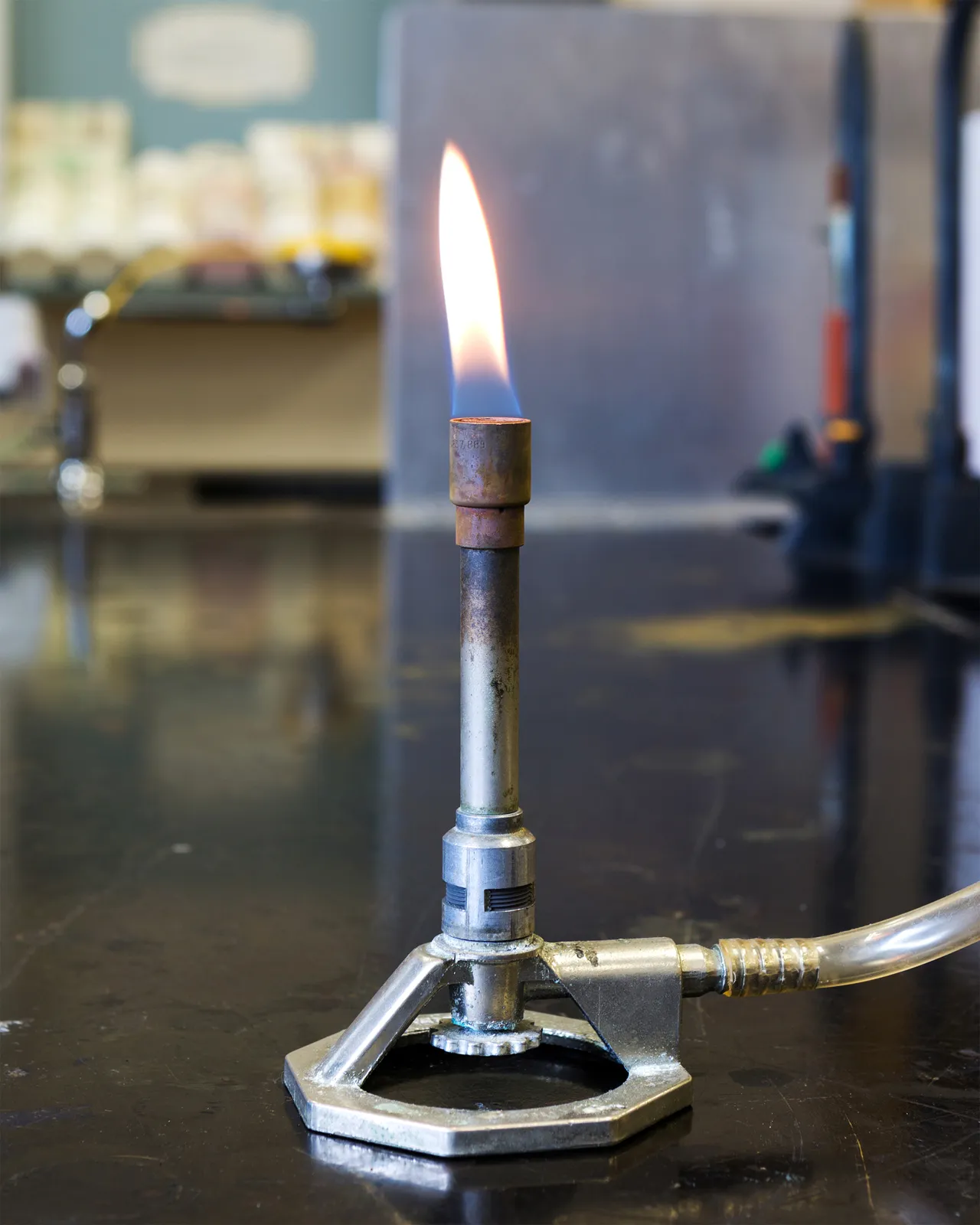 <p>Bunsen burner</p>