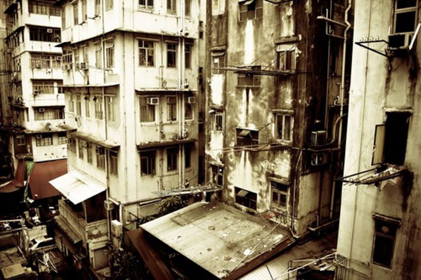 <p>The process whereby a previously functioning city, or part of a city, falls into disrepair and abandonment due to deindustrialization, economic decline, and population loss (specifically white flight/suburbanization).</p><p>-It is characterized by crumbling infrastructure, high crime, and reduced tax revenue.</p>