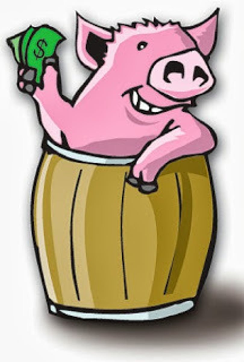 <p>n<br><br>/pɔːrk/<br><br>meat from a pig, eaten as food<br><br>thịt lợn</p>