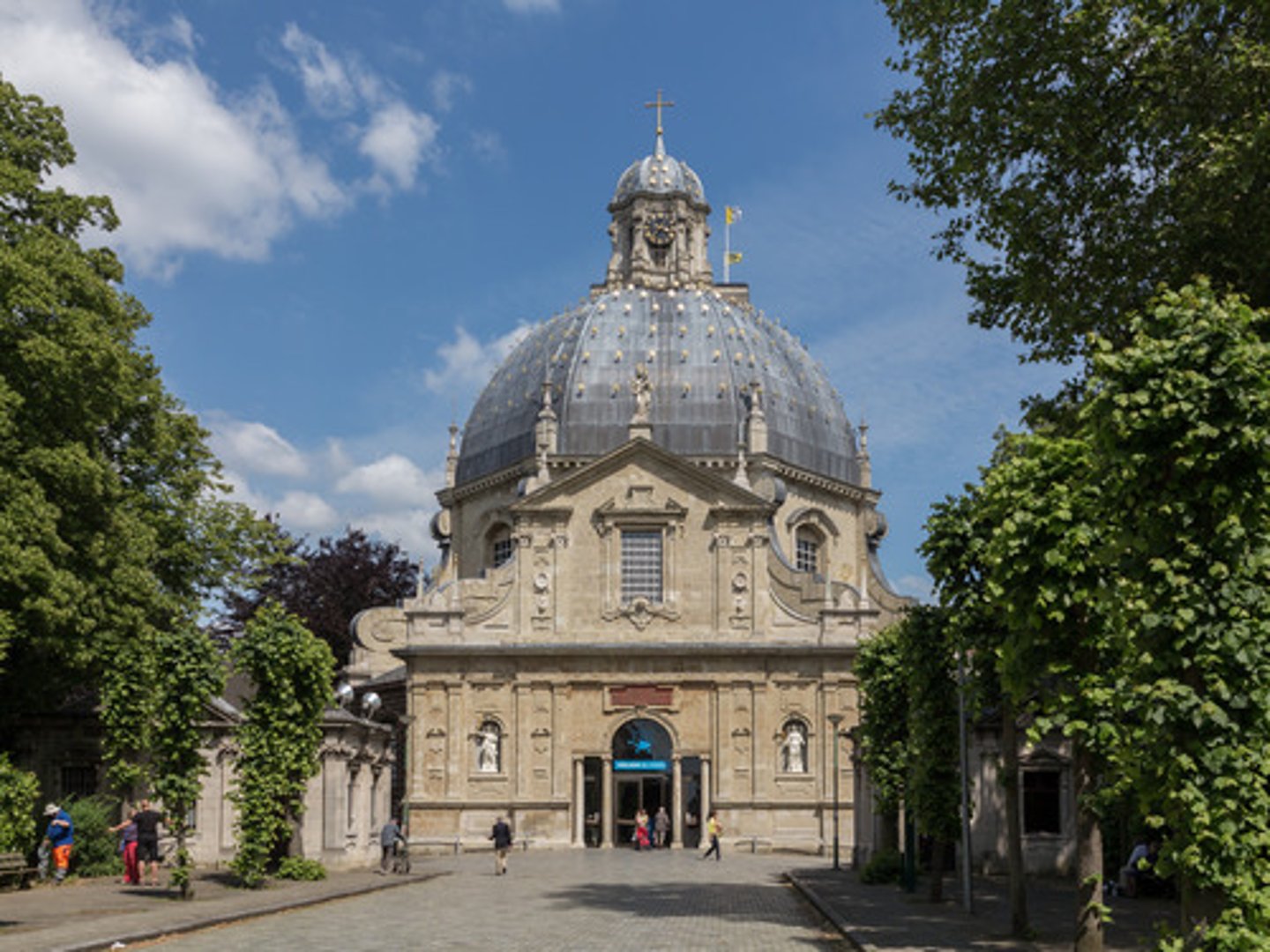 <p>1560-1634 : Introduceerde Italiaanse renaissance en barok in de Zuidelijke Nederlanden. Ontwierp de basiliek van Scherpenheuvel en het Muntgebouw in Brussel.</p>