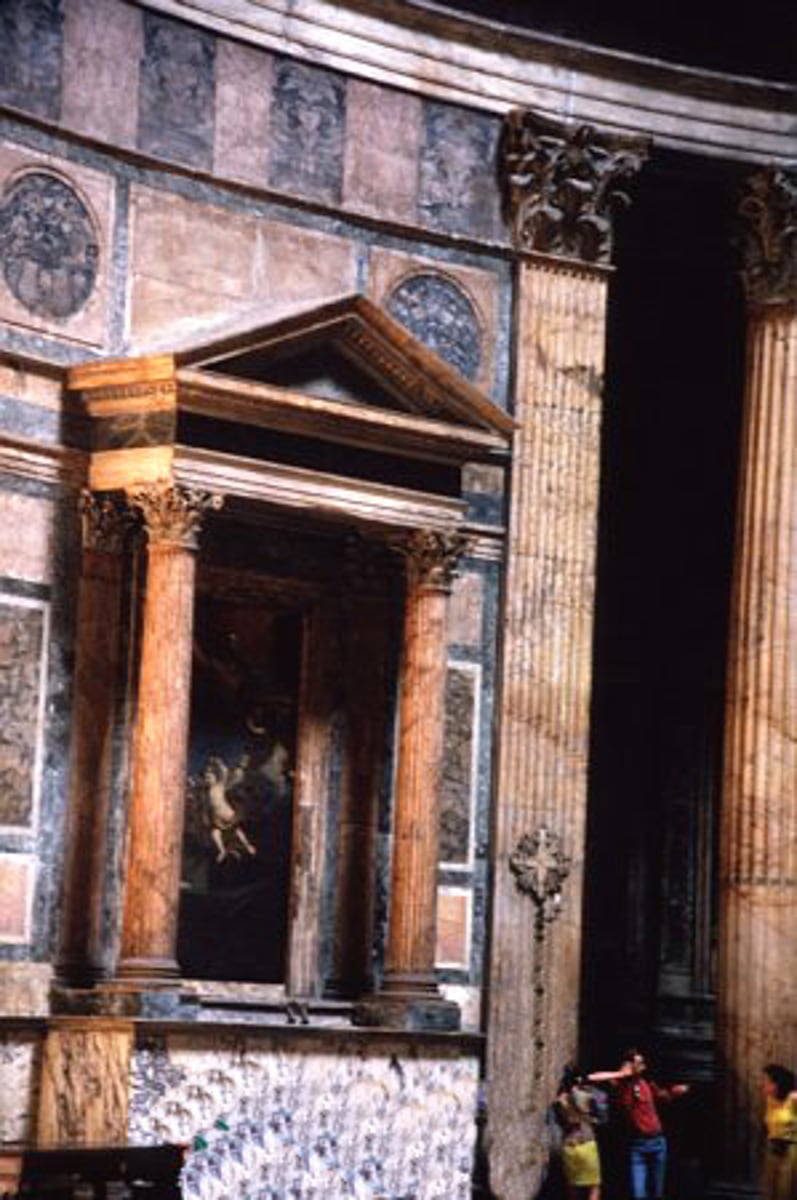 <p>A canopied space intended to house a shrine or statue</p>