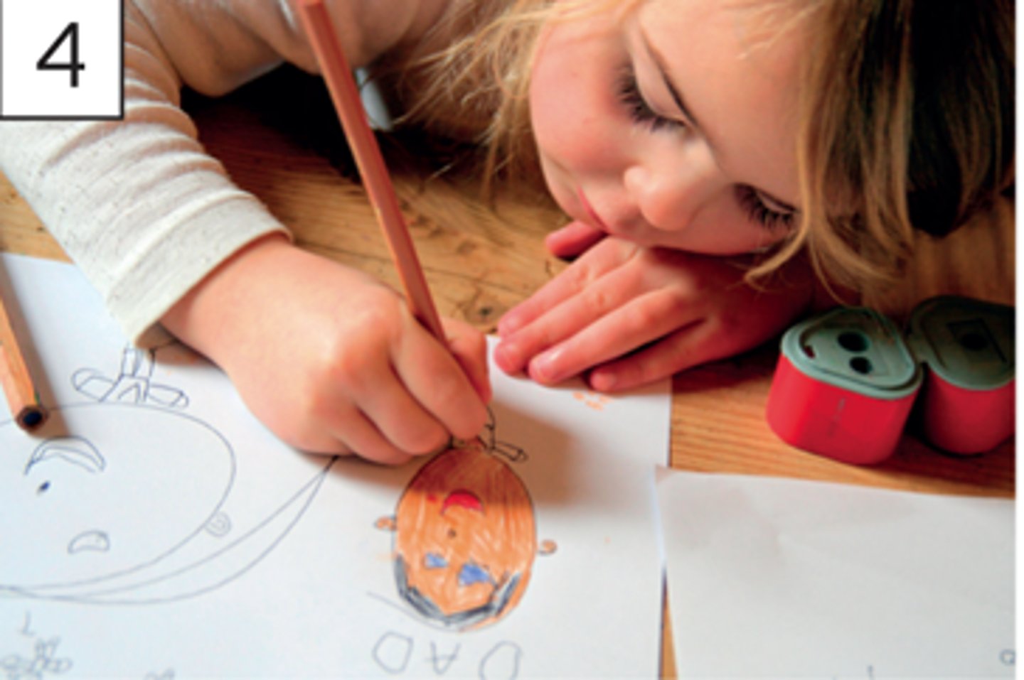 <p>she drew. (PC) dessiner</p>