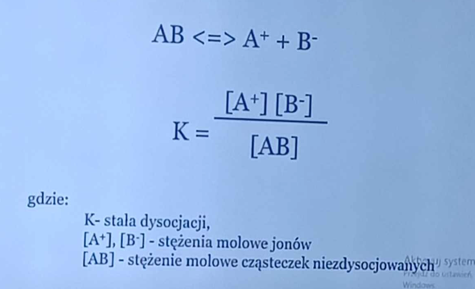 <p>miara ta mówi jak łatwo dany związek ulega dysocjacji na jony, im większe K tym łatwiejsza dysocjacja</p>
