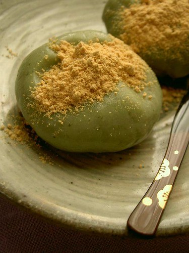 <p>Japanese rice cake</p>