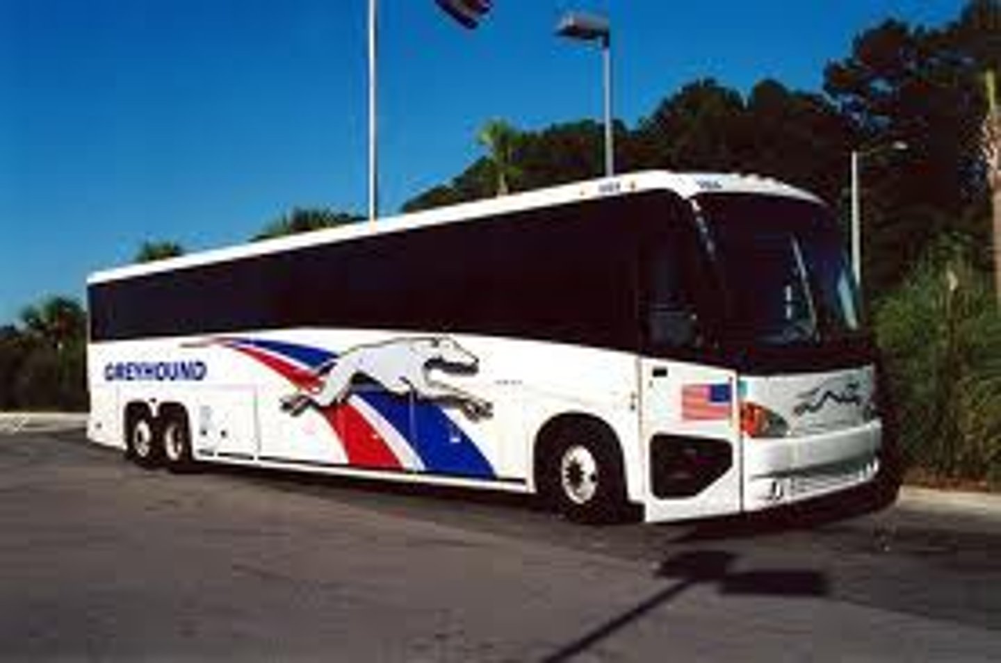 <p>xe buýt (bus)</p>