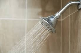 <p>浴びる (abiru)</p>