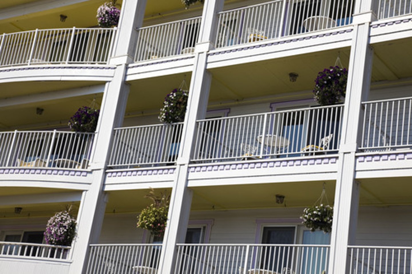 <p>yáng tái - balcony</p>