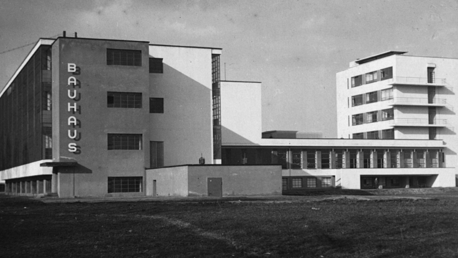 <p>Bauhaus building, Walter Gropius, 1920s, Dessau, European rationalism materpiece</p>