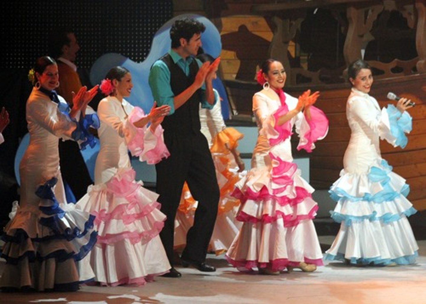 <p>I danced</p>