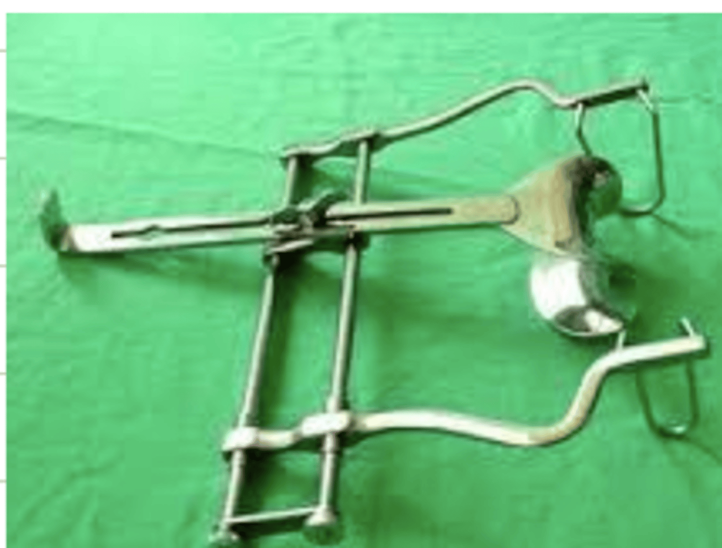 <p>¿para qué se utiliza el retractor balfour?</p>
