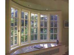 <p><span style="line-height: 115%;"><span>curved bay window</span></span></p>