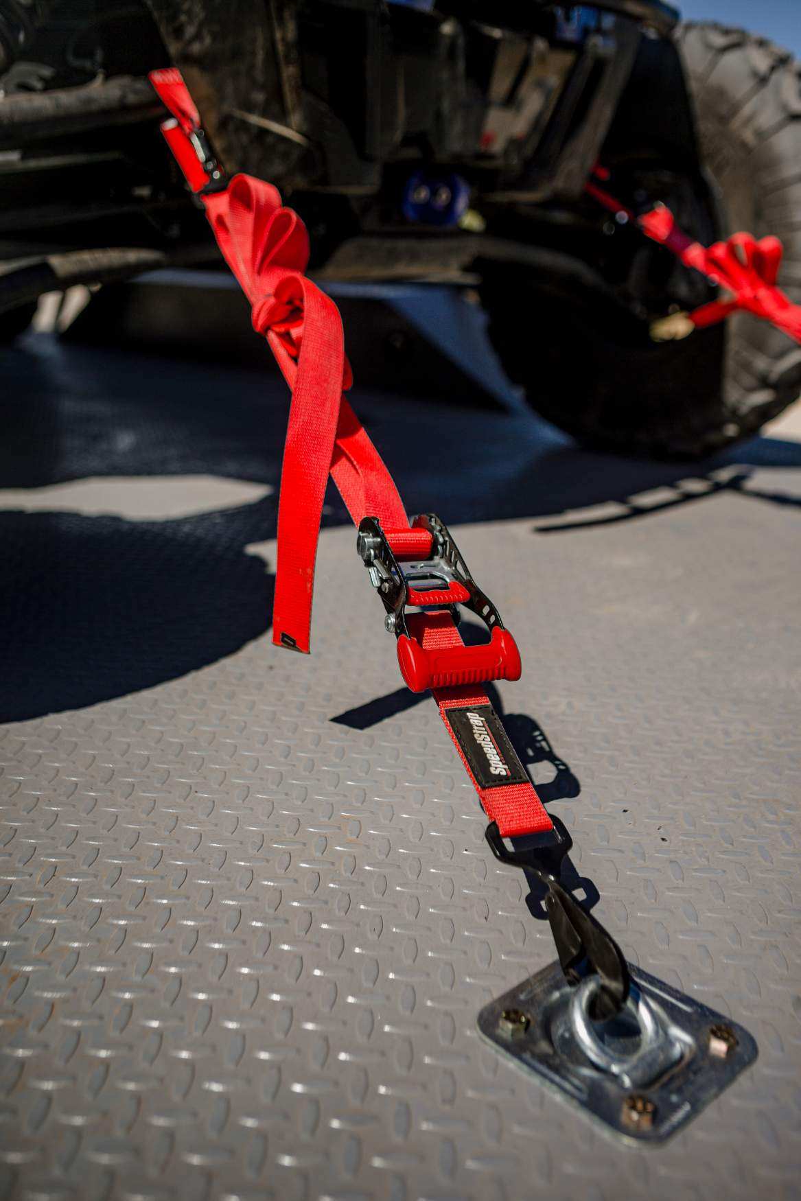<p>Trailer d-rings </p>