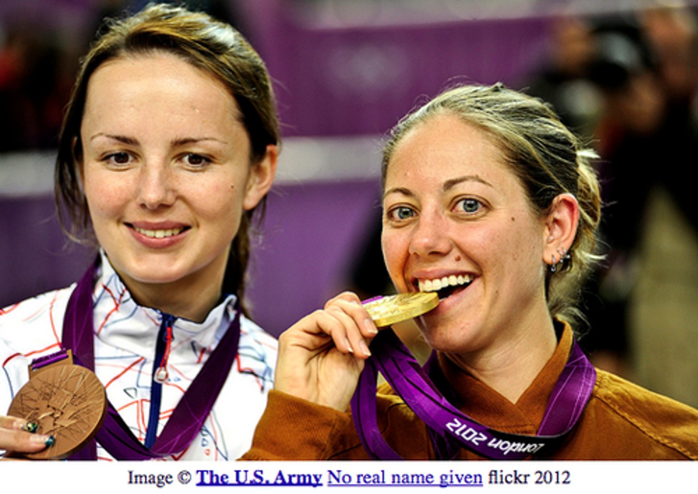 <p>(v.) To direct one's hopes or ambitious towards achieving something</p>