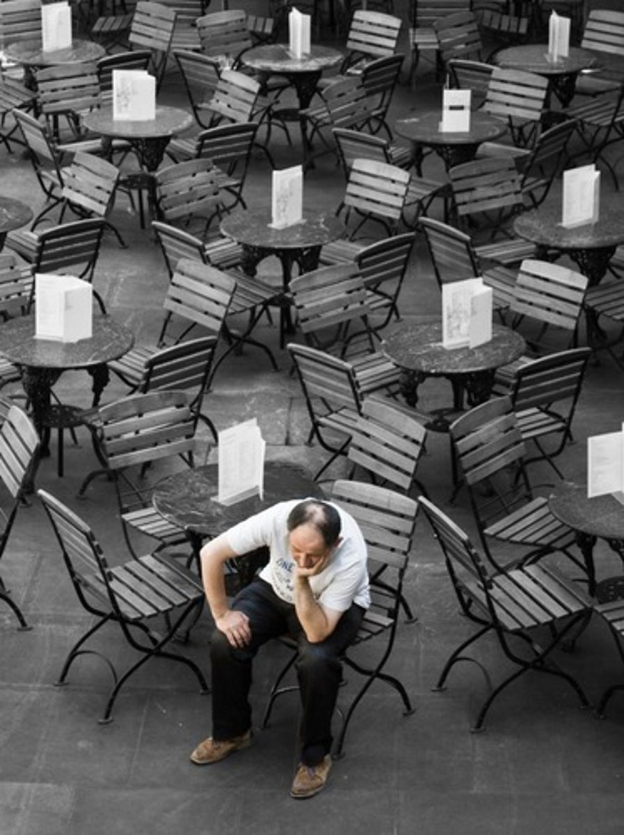 <p>to be alone</p>