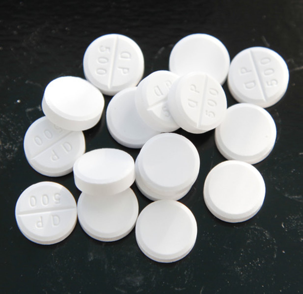 <p>Brand: Oxycontin, Roxicodone, Xtampza ER</p><p>Class: Opioid analgesic</p>